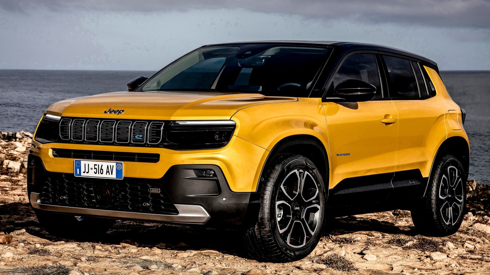 Jeep Avenger: Δείχνει τι μπορεί να κάνει και εκτός δρόμου